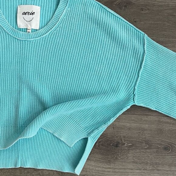 AERIE Beyond Cropped Sweater XS Oversized Faded Blue Chunky Knit Casual Cozy - Picture 5 of 8